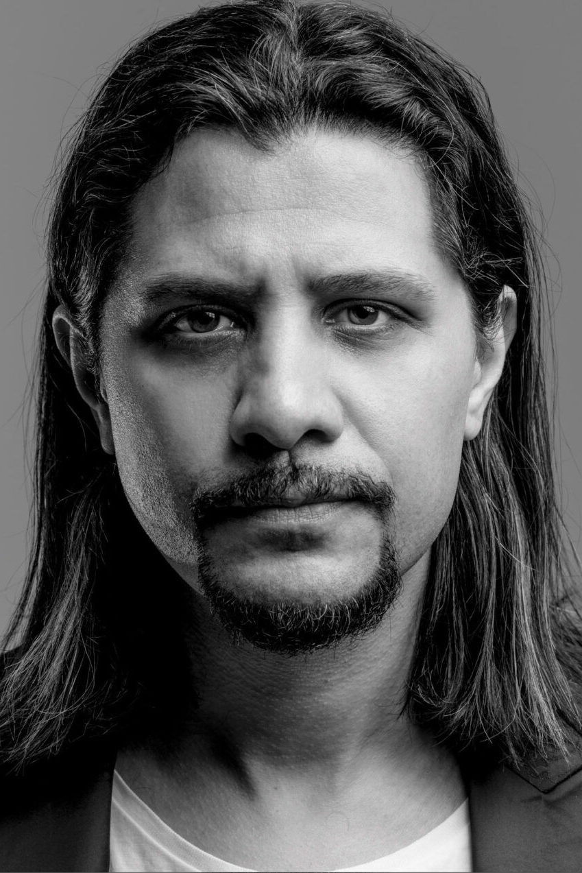 Kerem Özyeğen backdrop