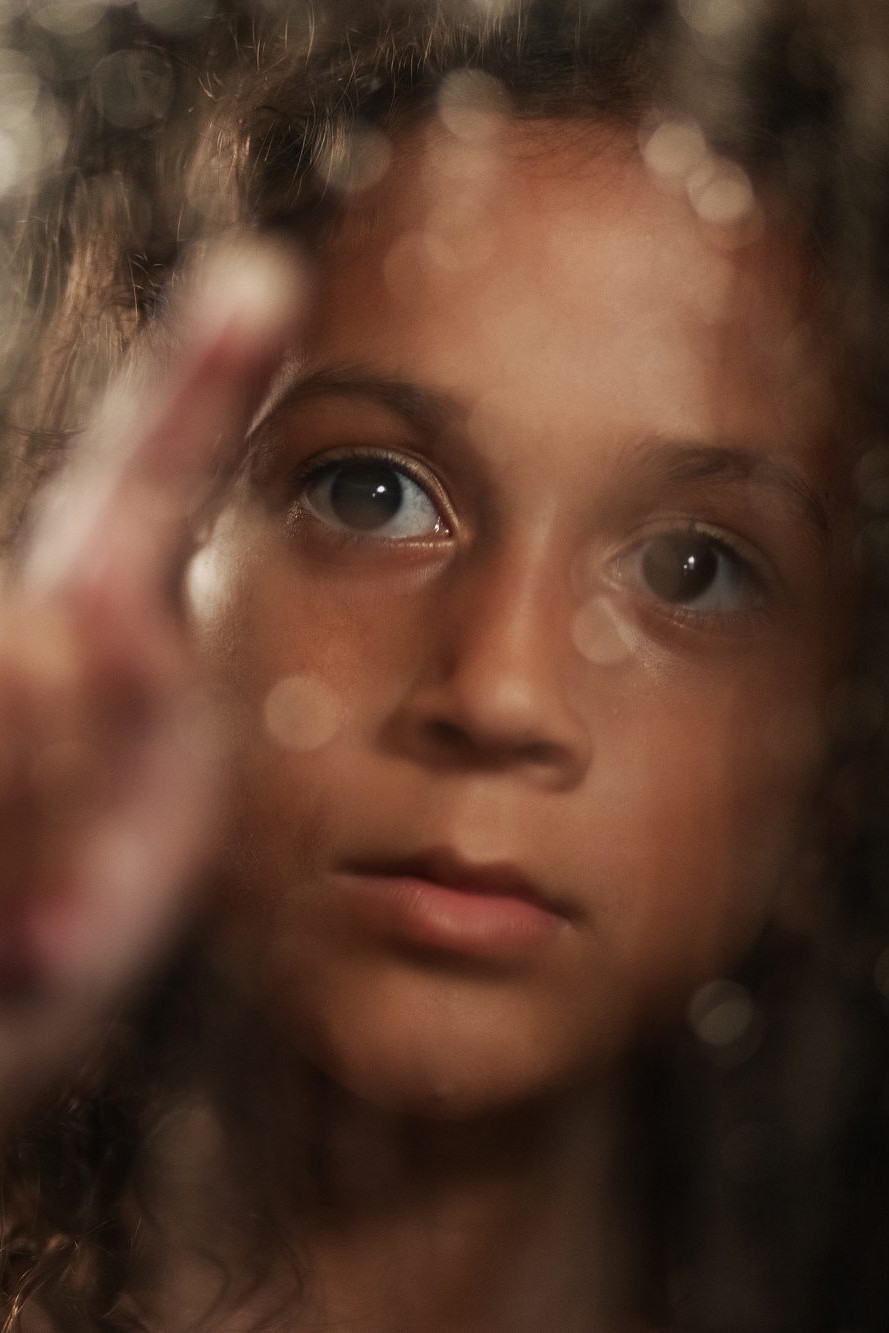 Maria Alice Santos backdrop