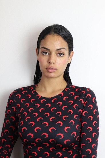 Horya Benabet backdrop