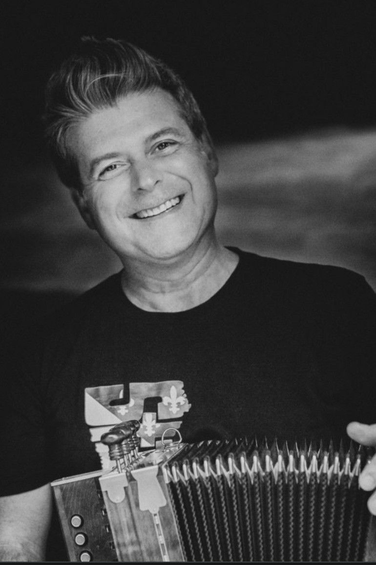 Steve Riley backdrop