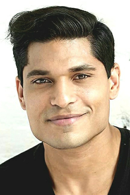 Argenis Hierro backdrop