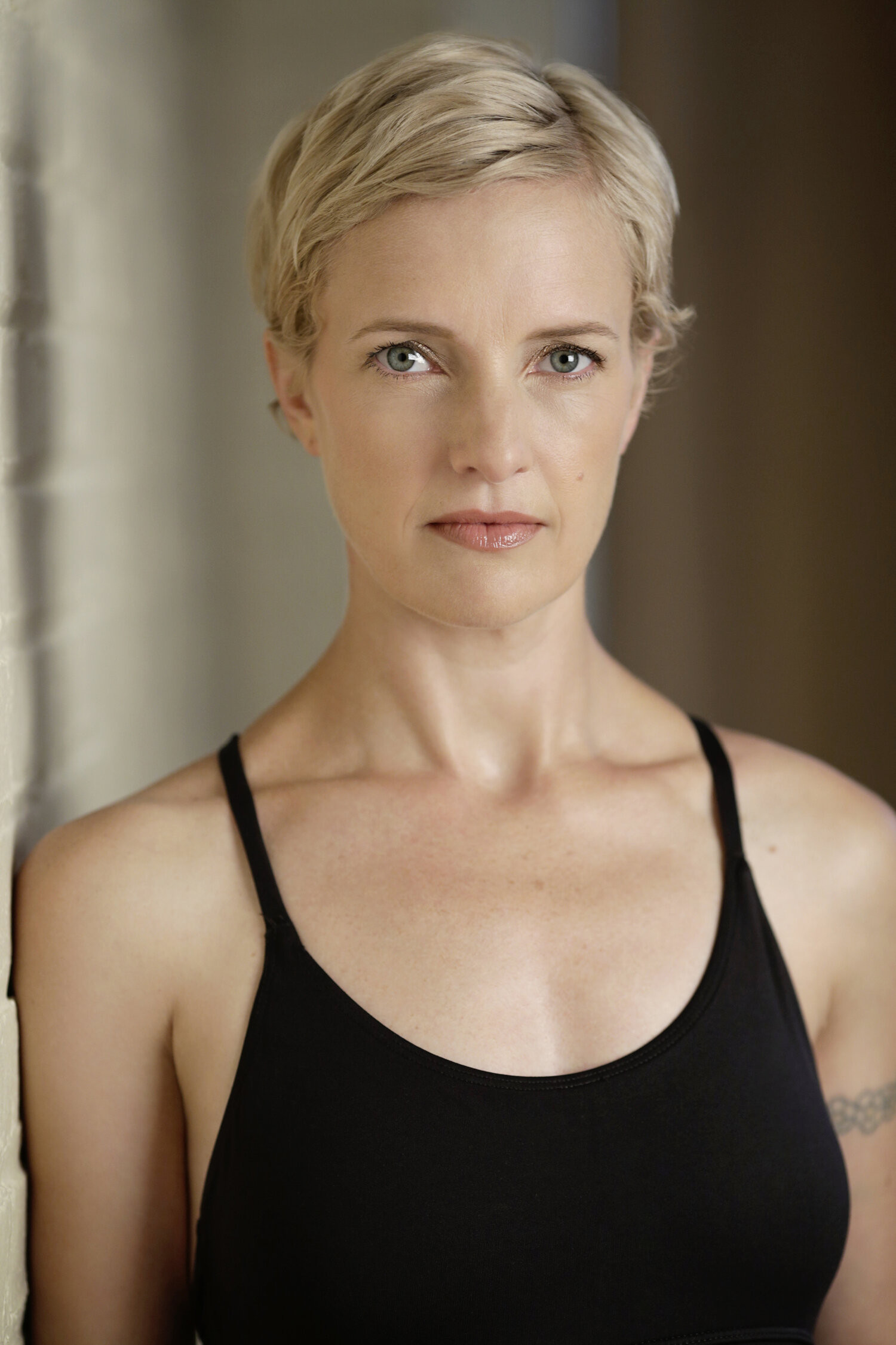 Xanet Dekker backdrop