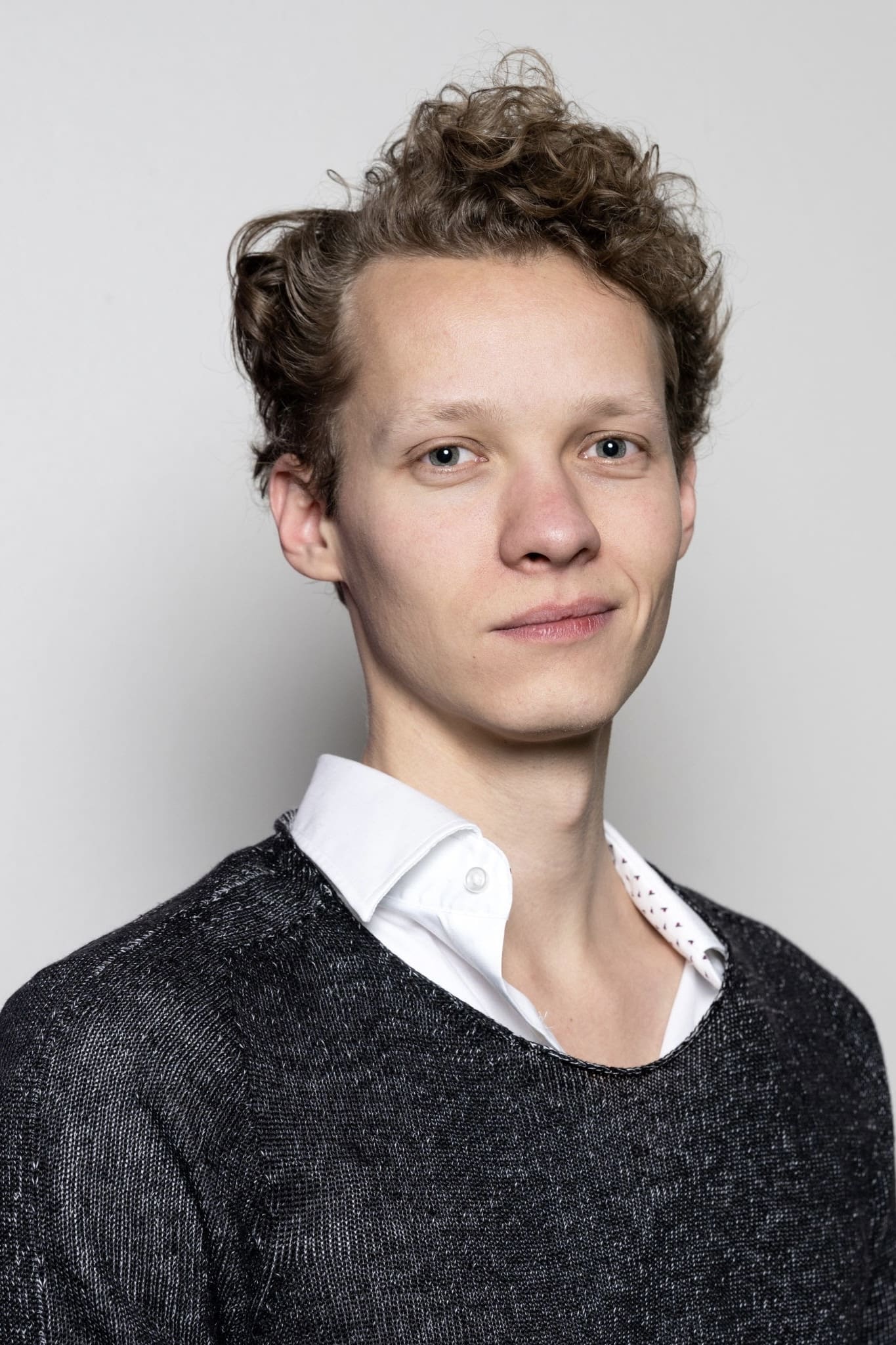 Felix Kammerer backdrop