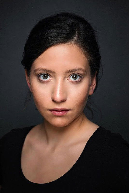 İlda Özgürel backdrop