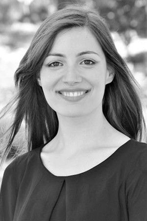 Elsa Siskou backdrop