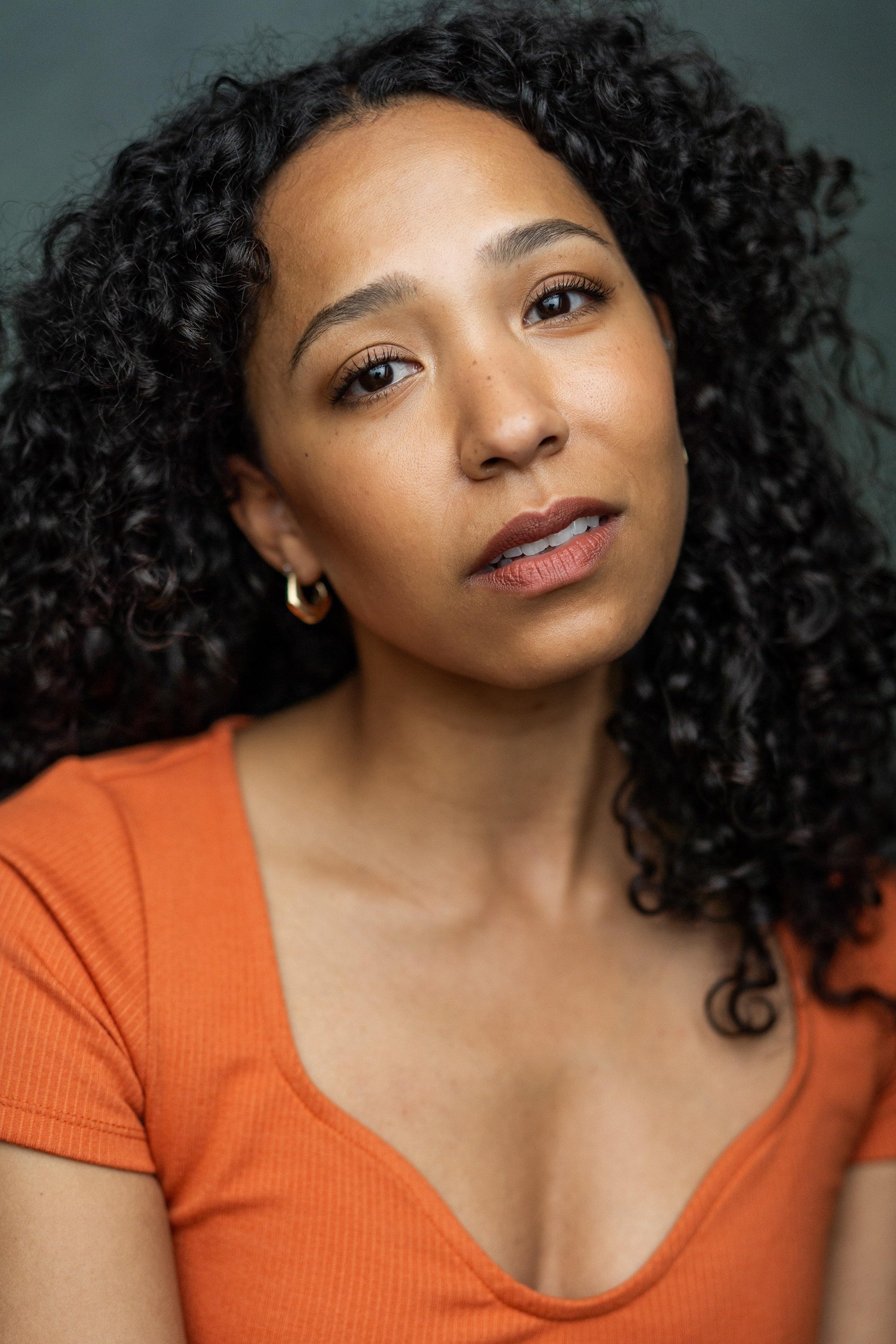 Joelle Dyson backdrop