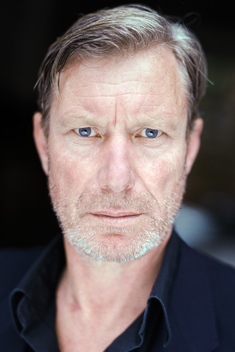 Hartmut Lange backdrop