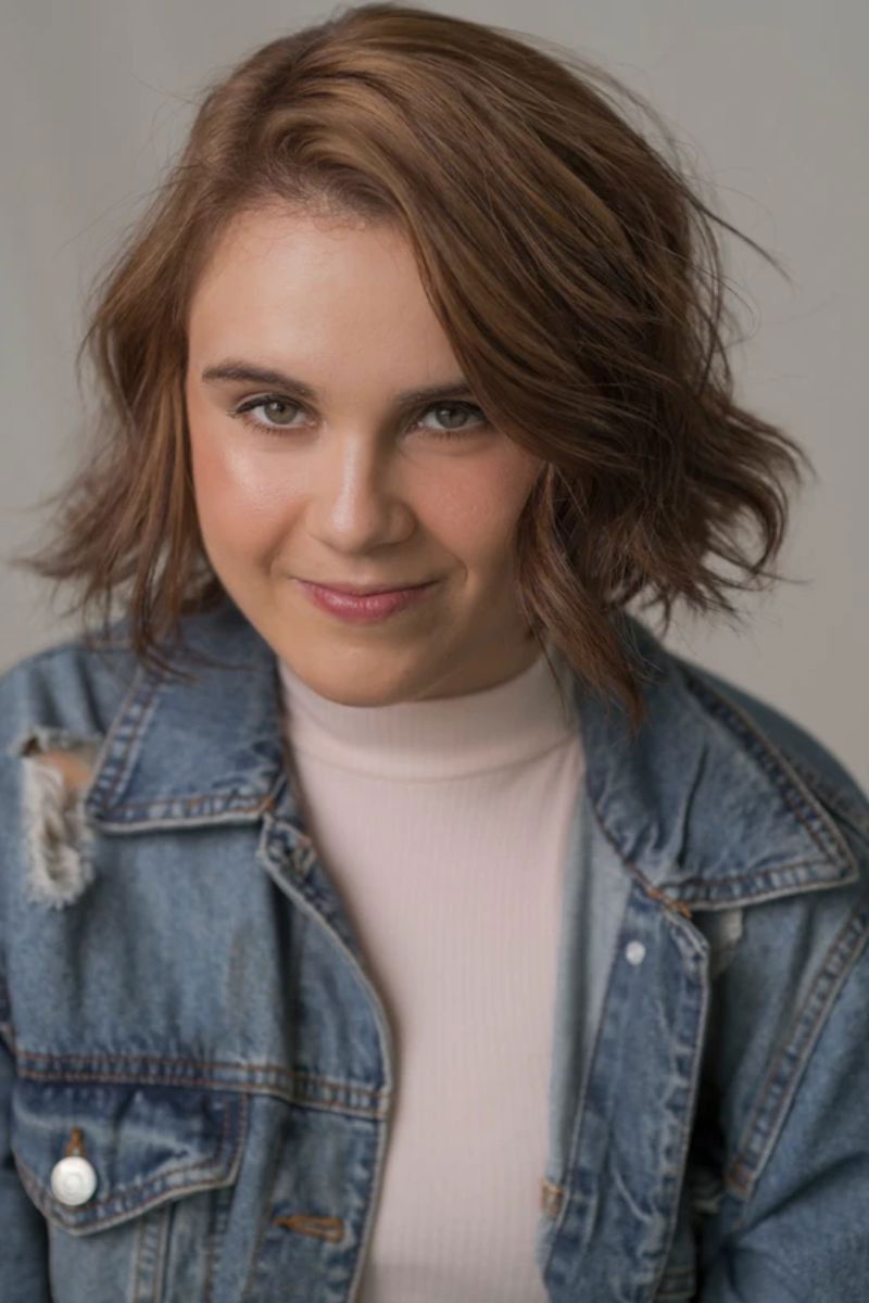 Ana Grethel Solís backdrop