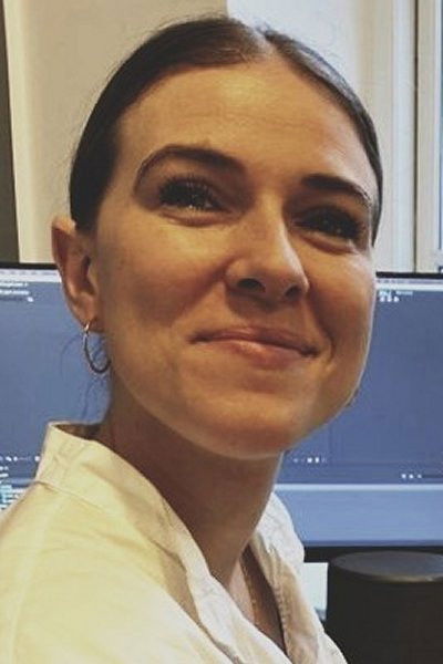 Laura Angelou backdrop