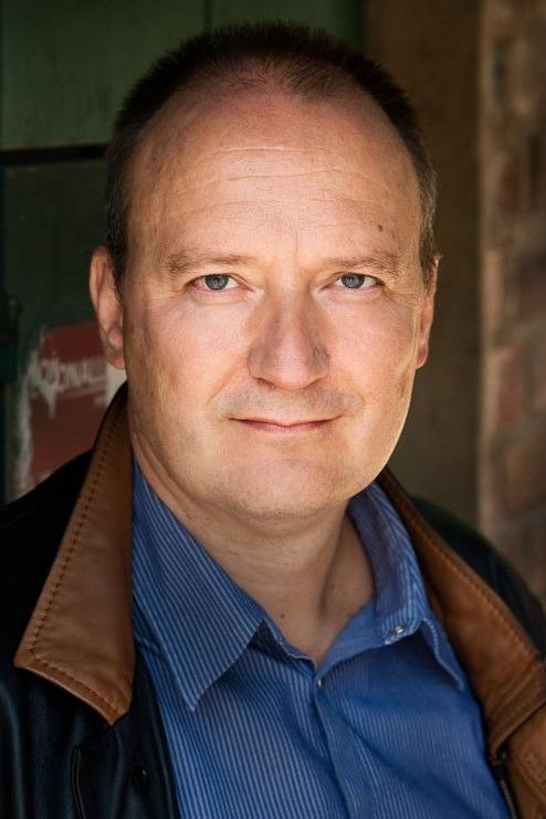 Tomas Brusig backdrop