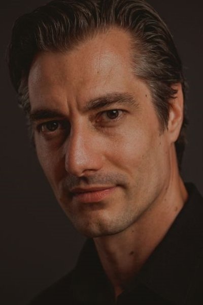 Pataki Ferenc backdrop