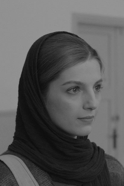 Mahsa Hejazi backdrop