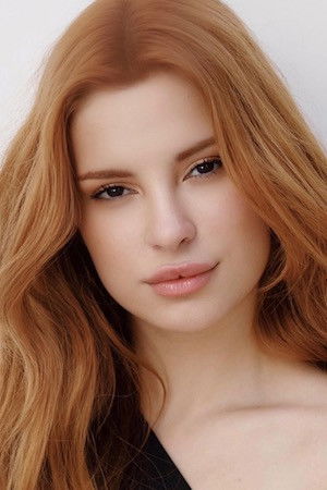 Bruna Altieri backdrop