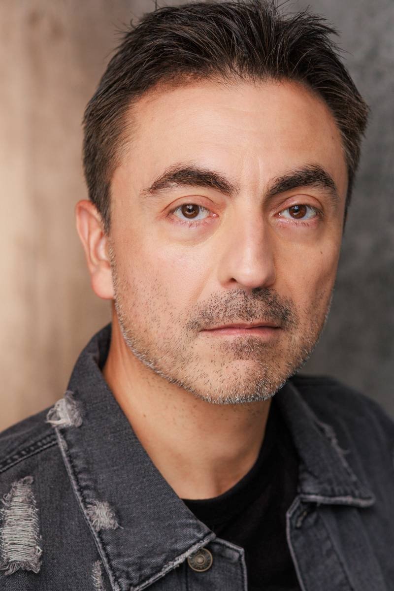 Raúl E. Peyret backdrop