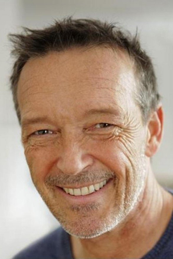 Mikail Roli backdrop