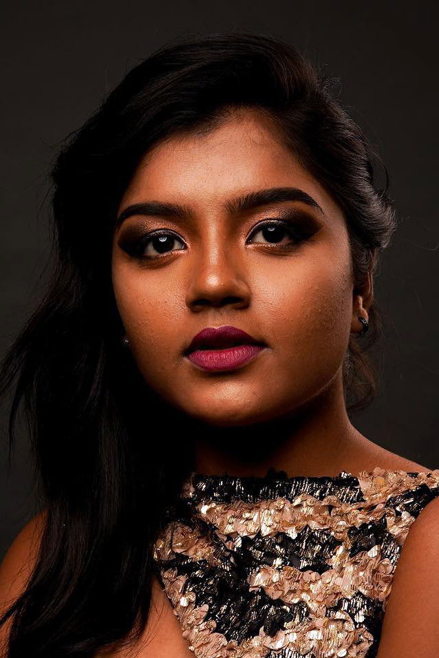 Suveta Shrimpton backdrop