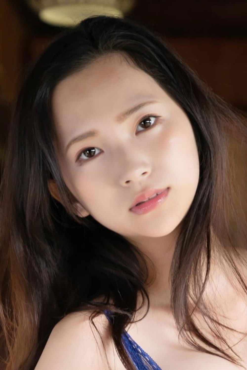 Miho Machiyama backdrop