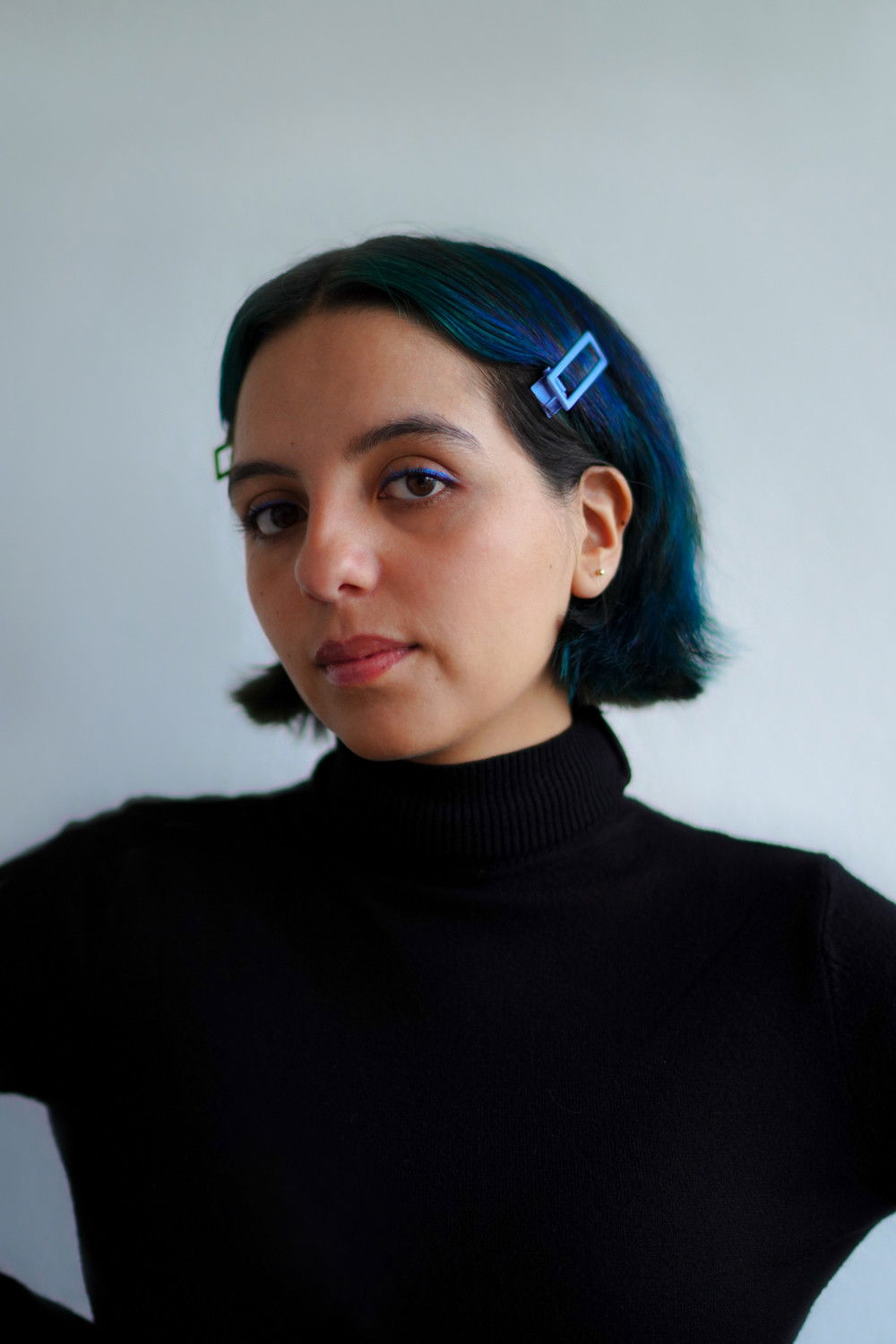 Andrea León Gutiérrez backdrop