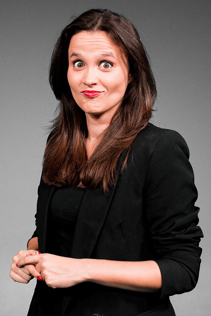 Ana Arrebentinha backdrop