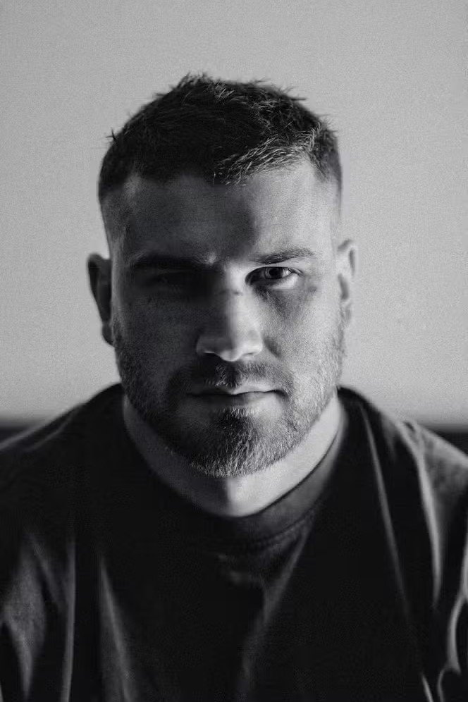 Sébastien Vaniček backdrop