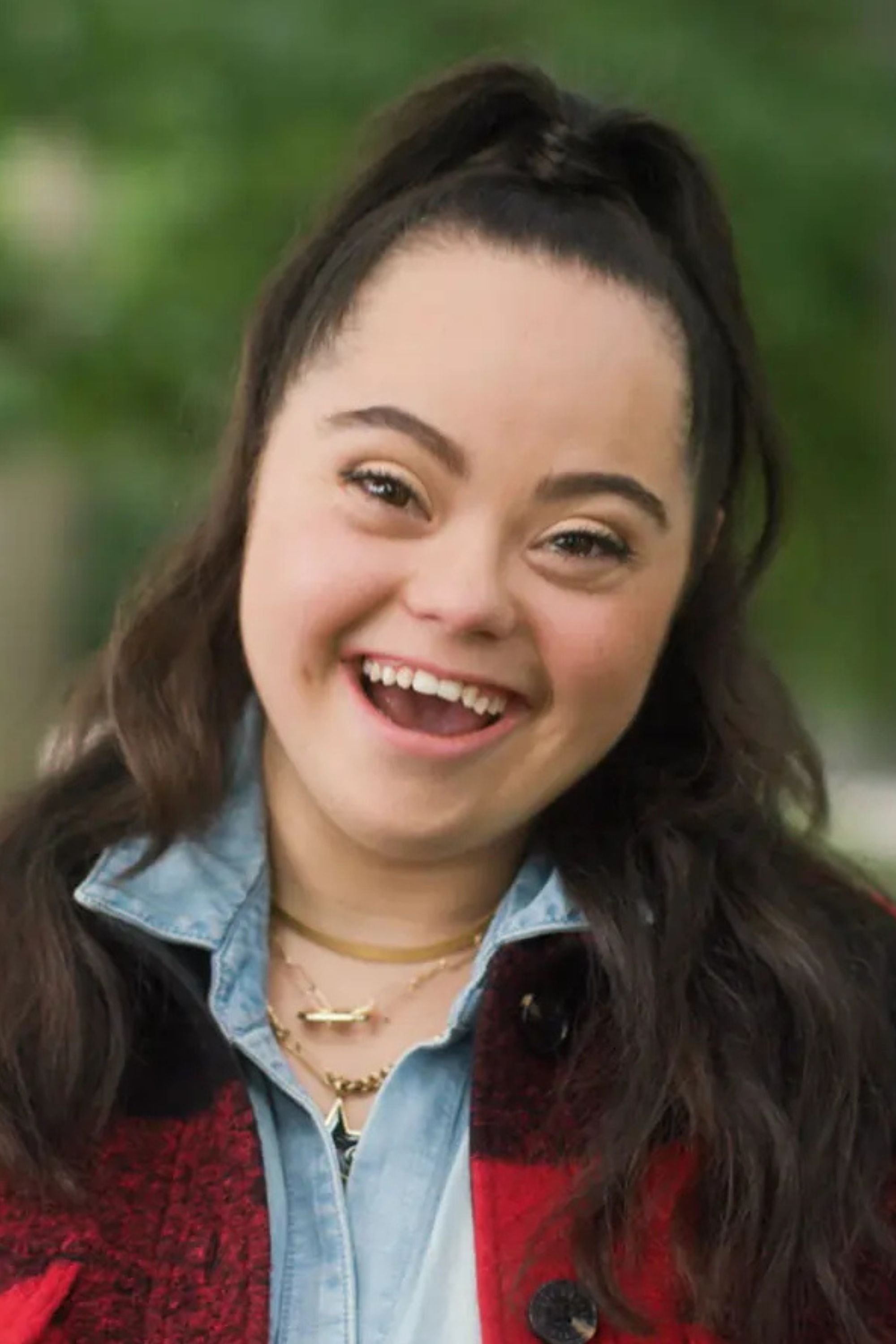 Madison Tevlin backdrop