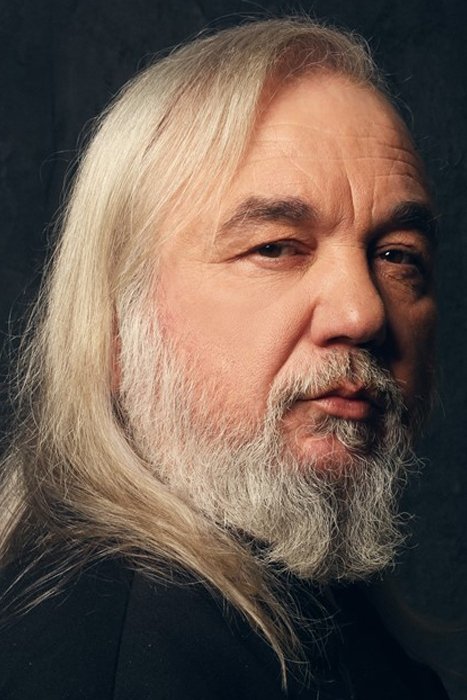 Önder Selen backdrop