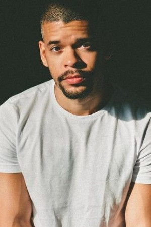 Felipe Velozo backdrop