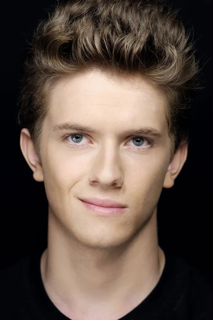 Afonso Molinar backdrop