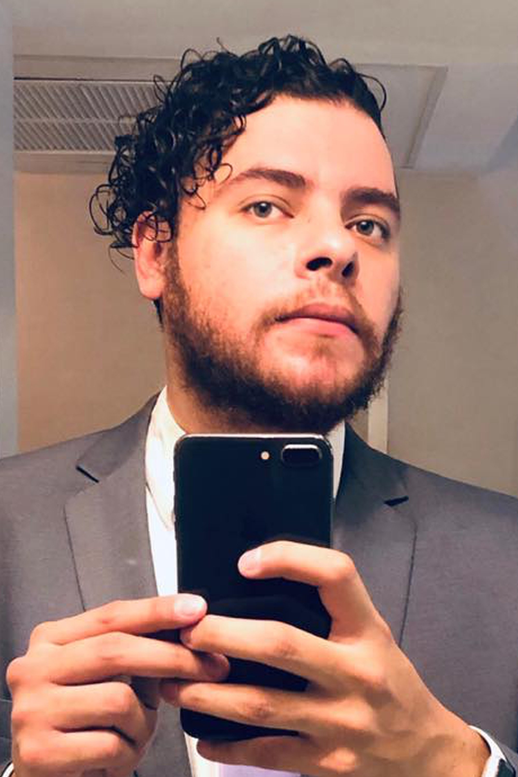 Arcadio Pérez backdrop