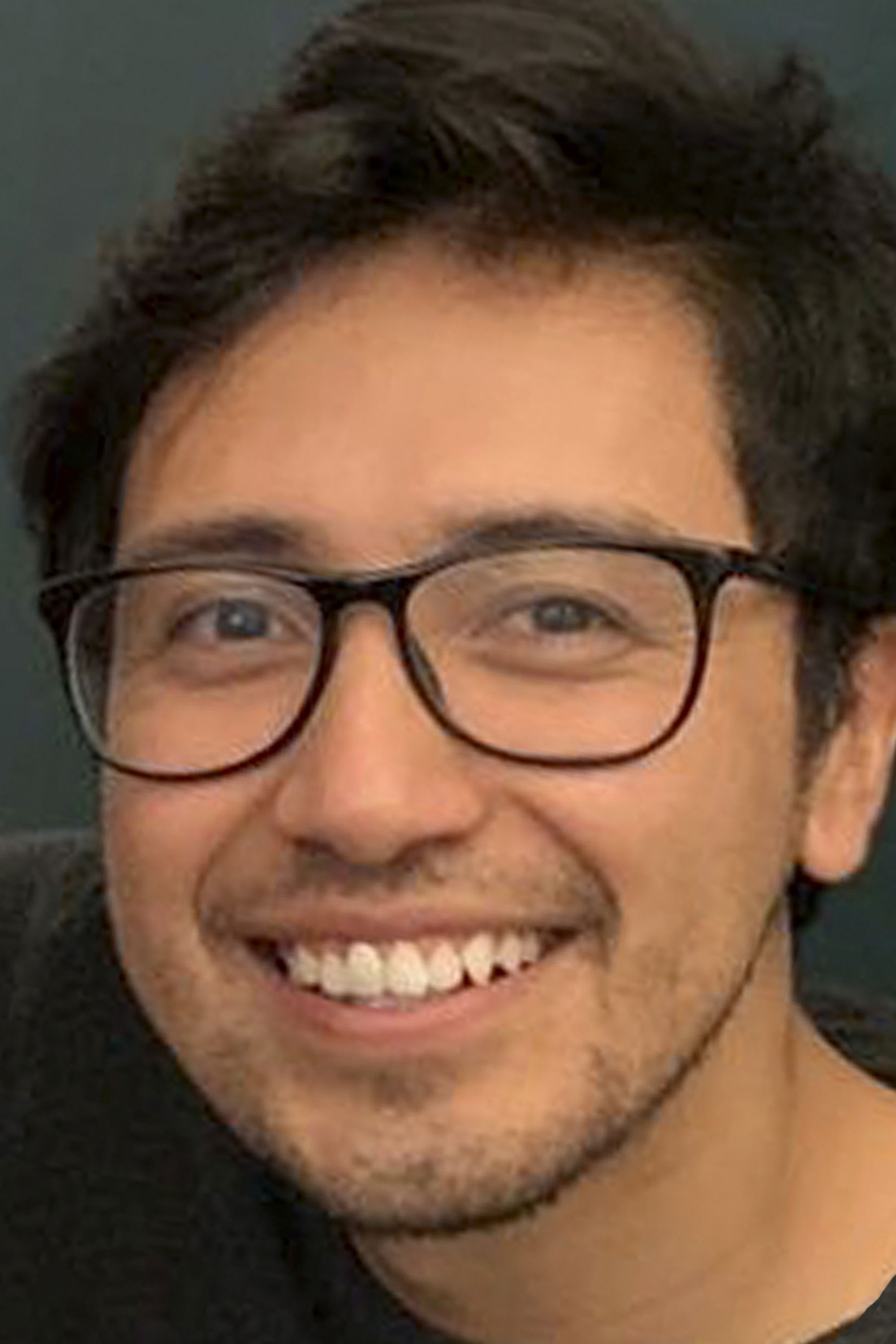 Eduardo Silva backdrop