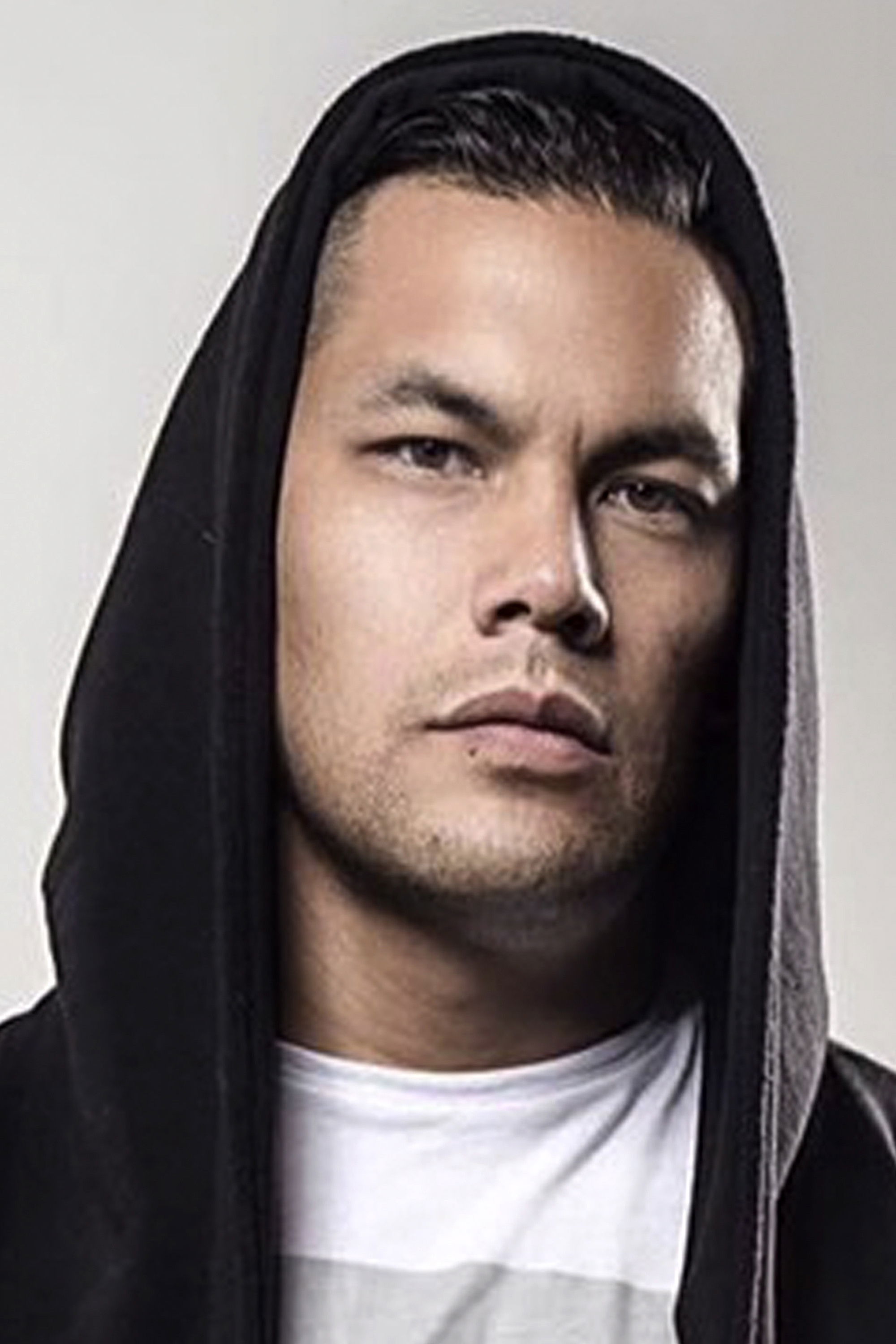 Yoshi Nakatani backdrop