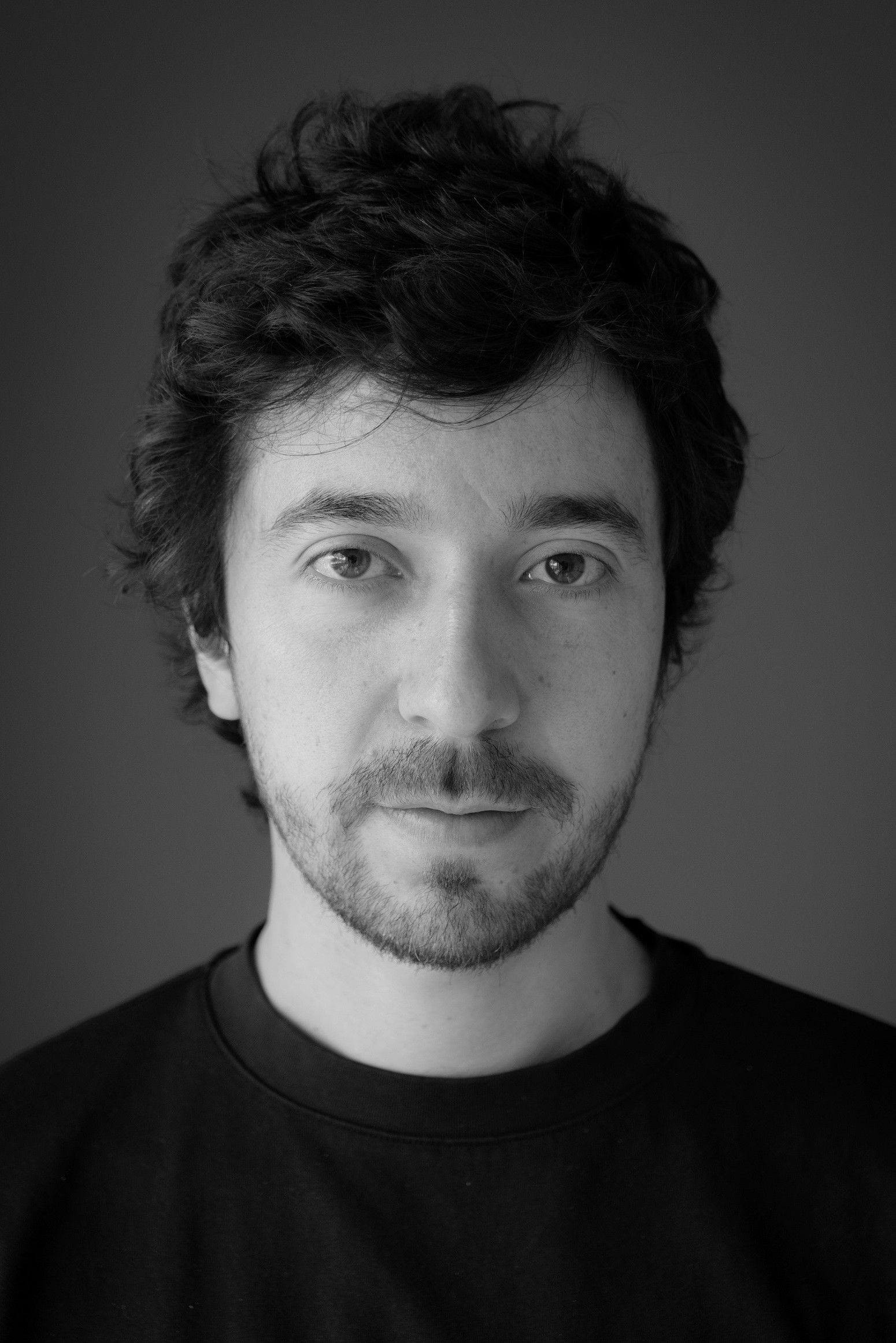 Duván Duque Vargas backdrop