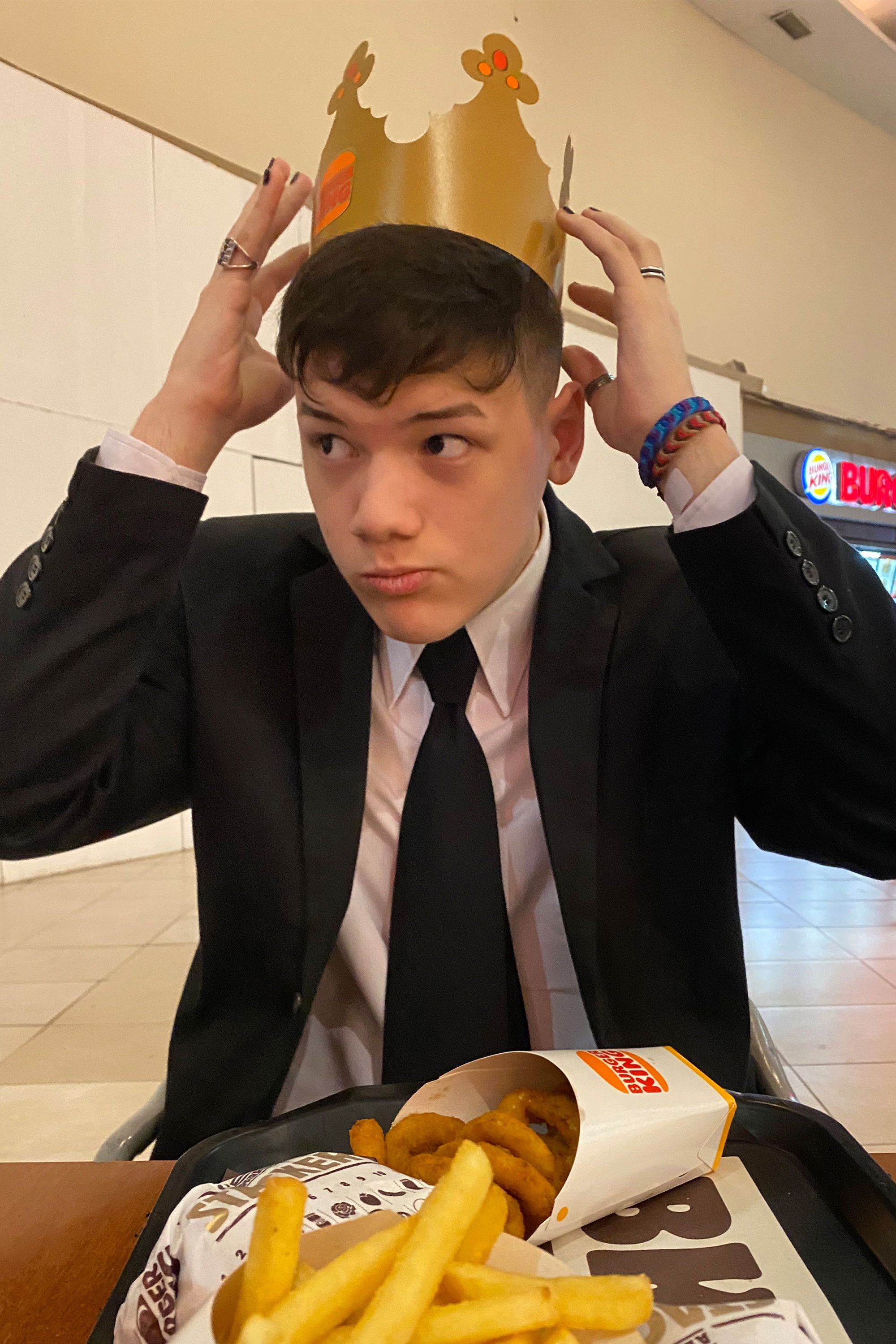 Valen Biscay backdrop