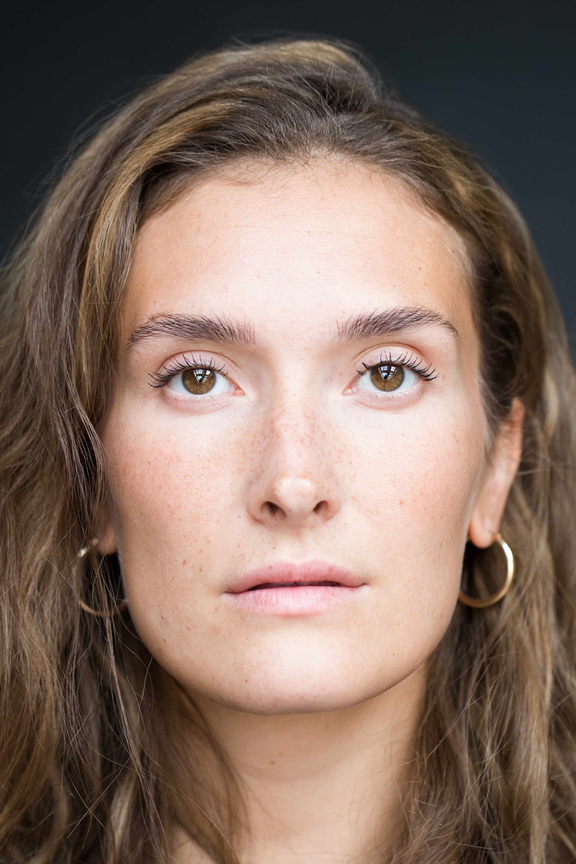 Heiddis Chadwick Hlynsdottir backdrop