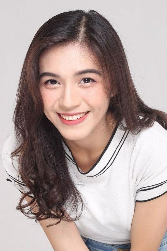 Gaby Warouw backdrop