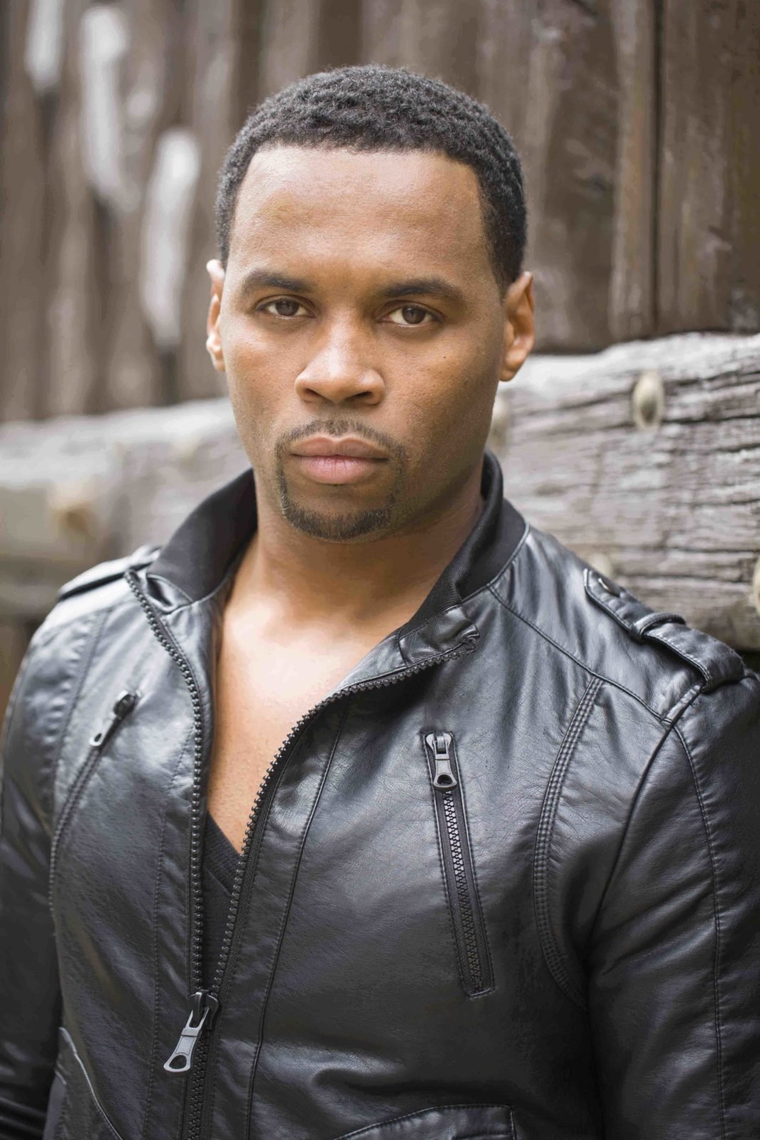 Kamal Moummad backdrop