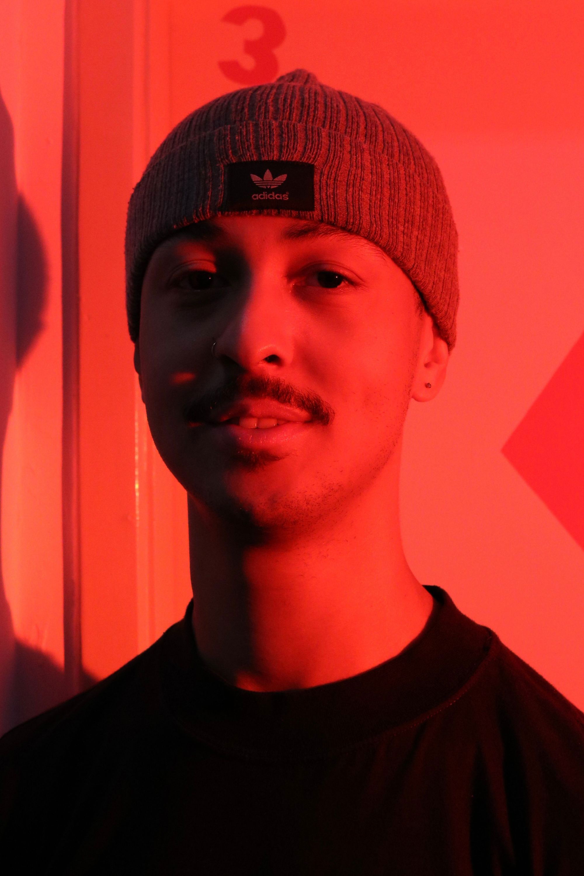 Renan Rodsan backdrop