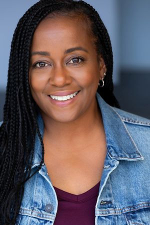 Lisa Renée Miller backdrop