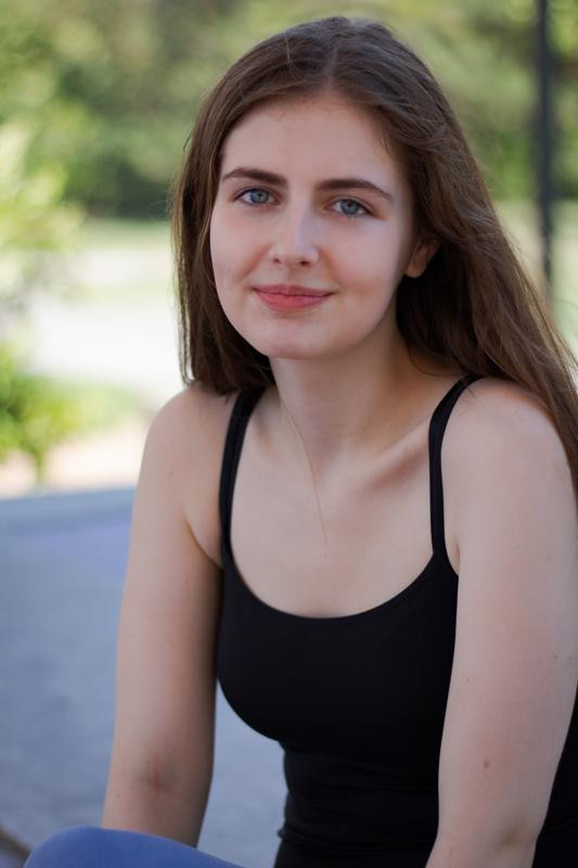 Alyssa Grace Adams backdrop