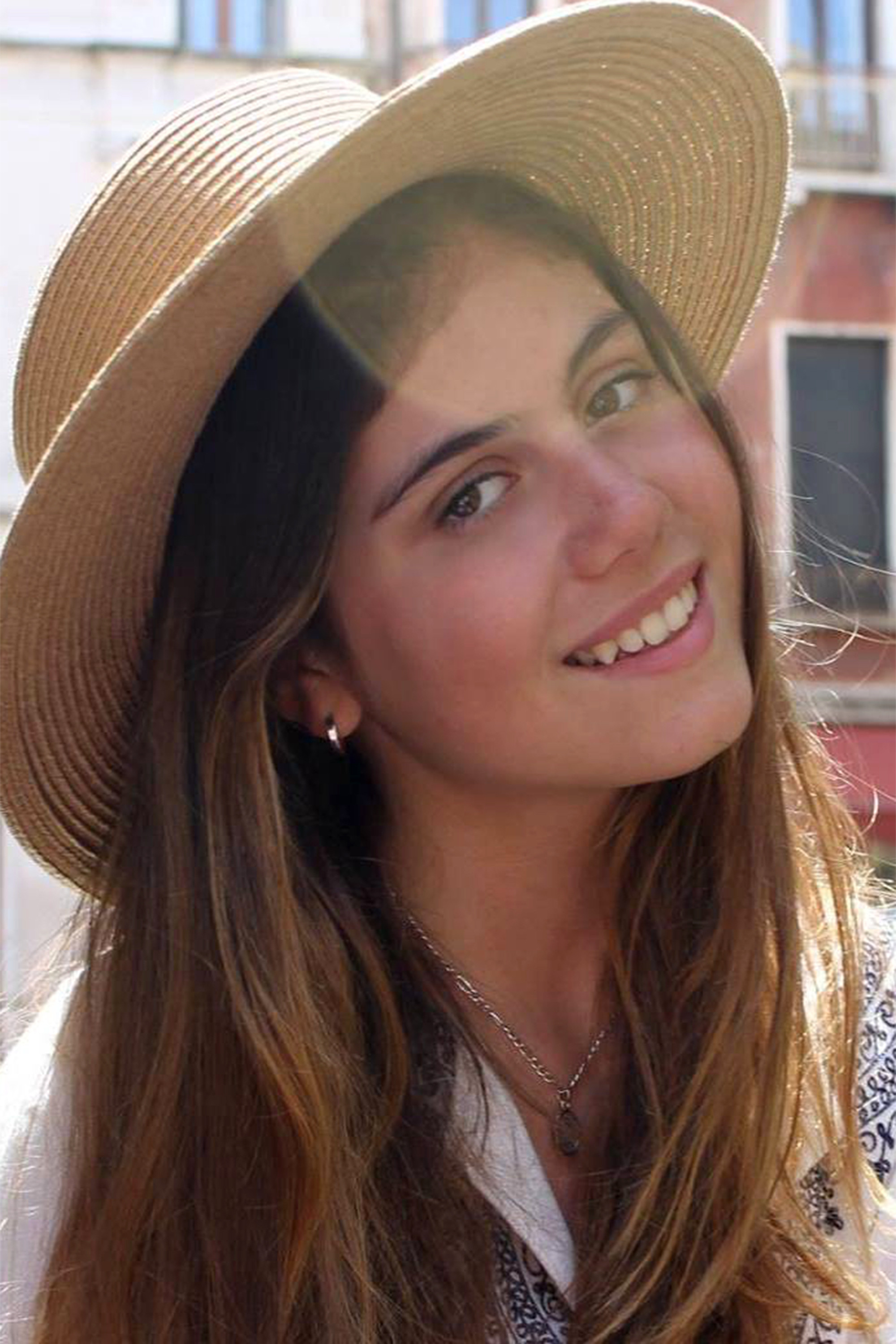 Ana Treviño backdrop