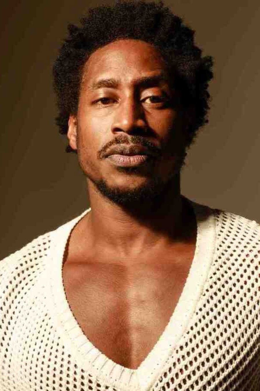 Jorge Guerreiro backdrop