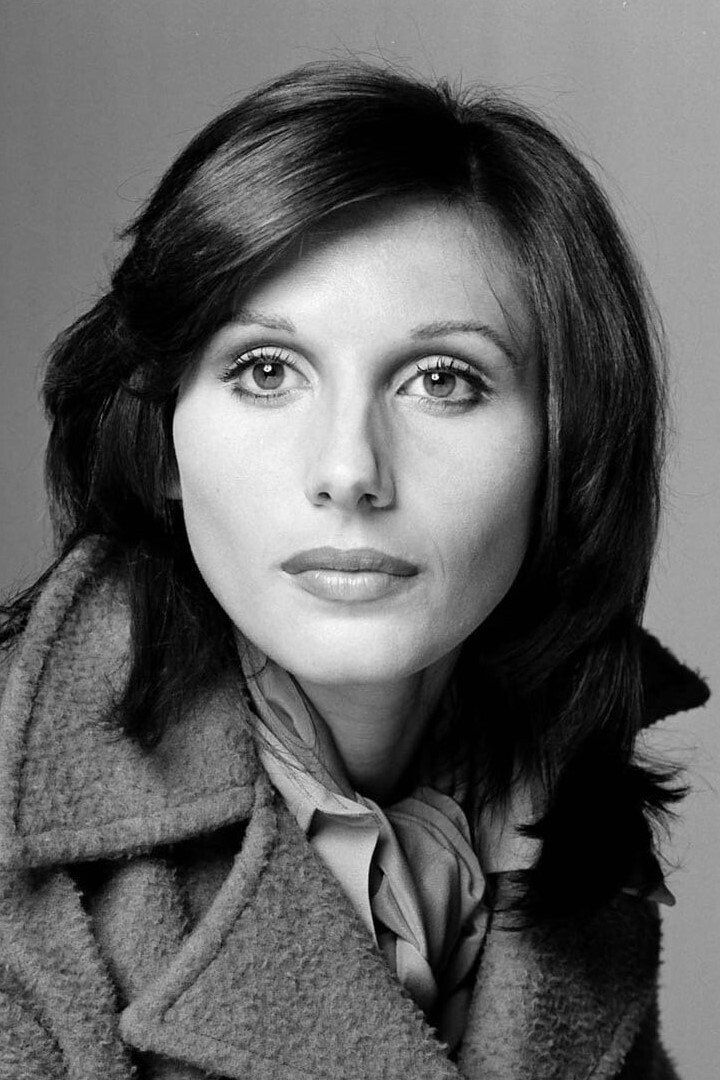 Paola Pitagora backdrop