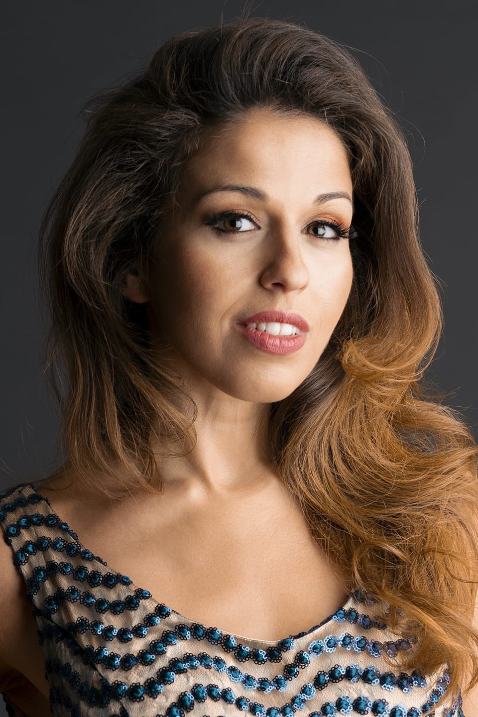 Sissi Martins backdrop