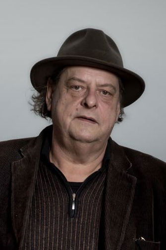 Endo Anaconda backdrop