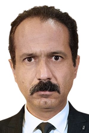 Sekvan Serinkaya backdrop