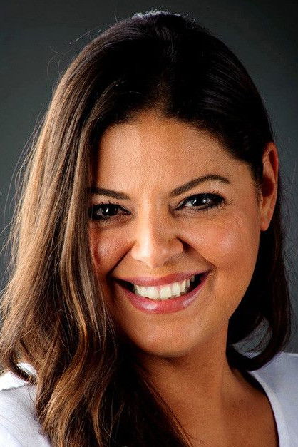 Beliz İnal backdrop