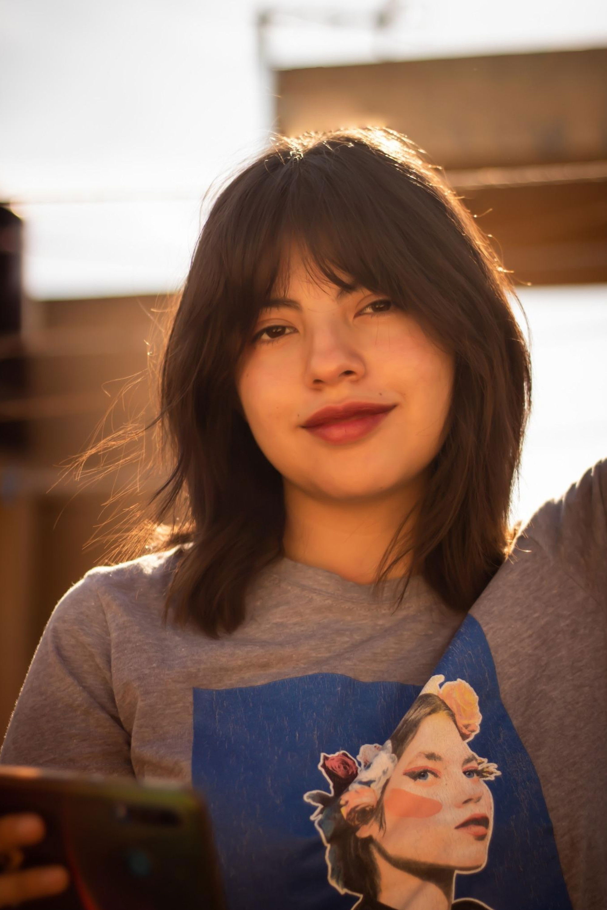 Tania Sánchez backdrop