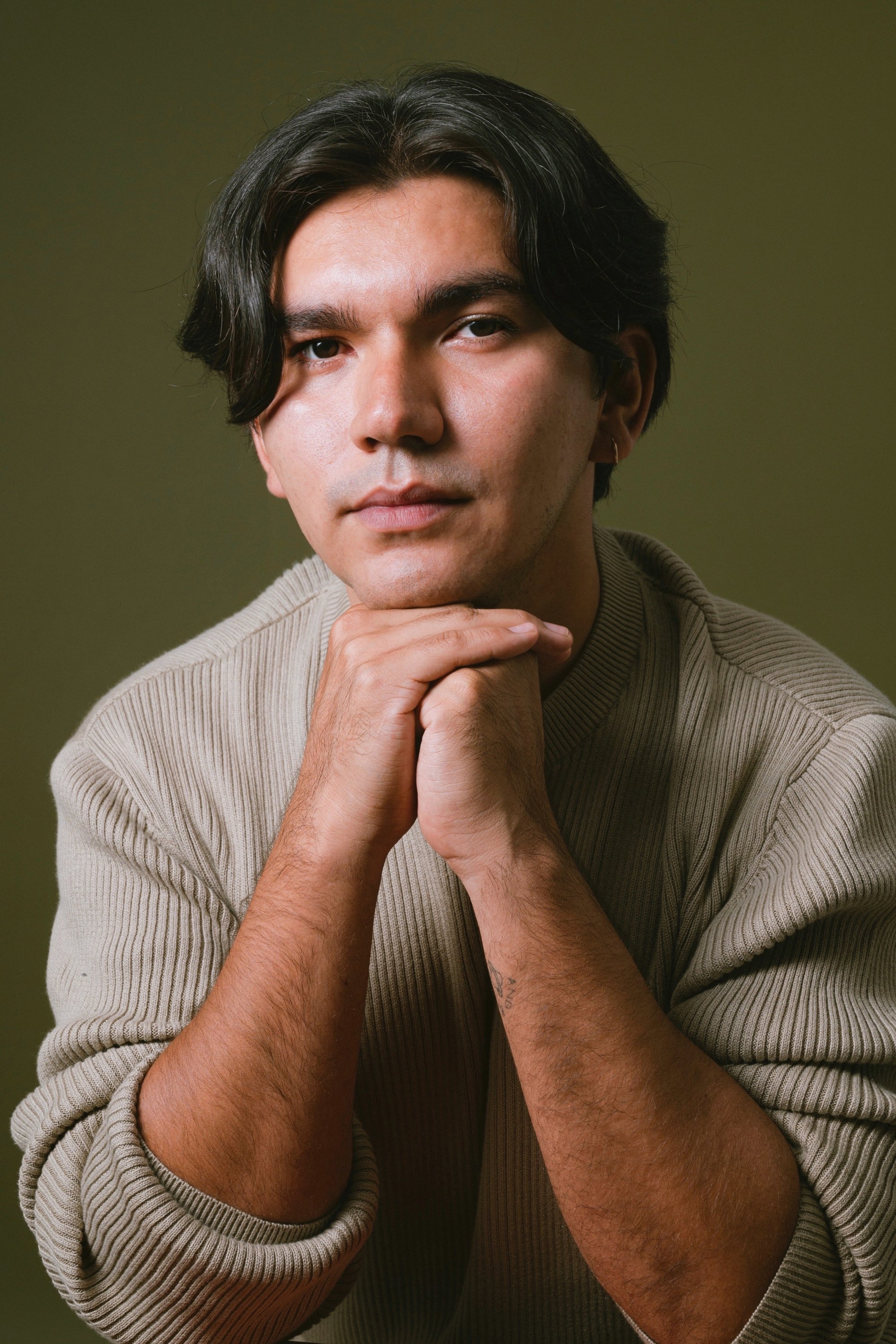 Pável Estrella backdrop