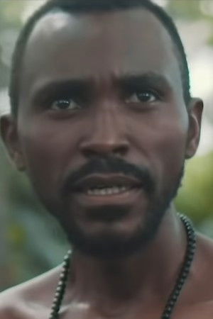 Arnold AYEFEGUE NDONG backdrop