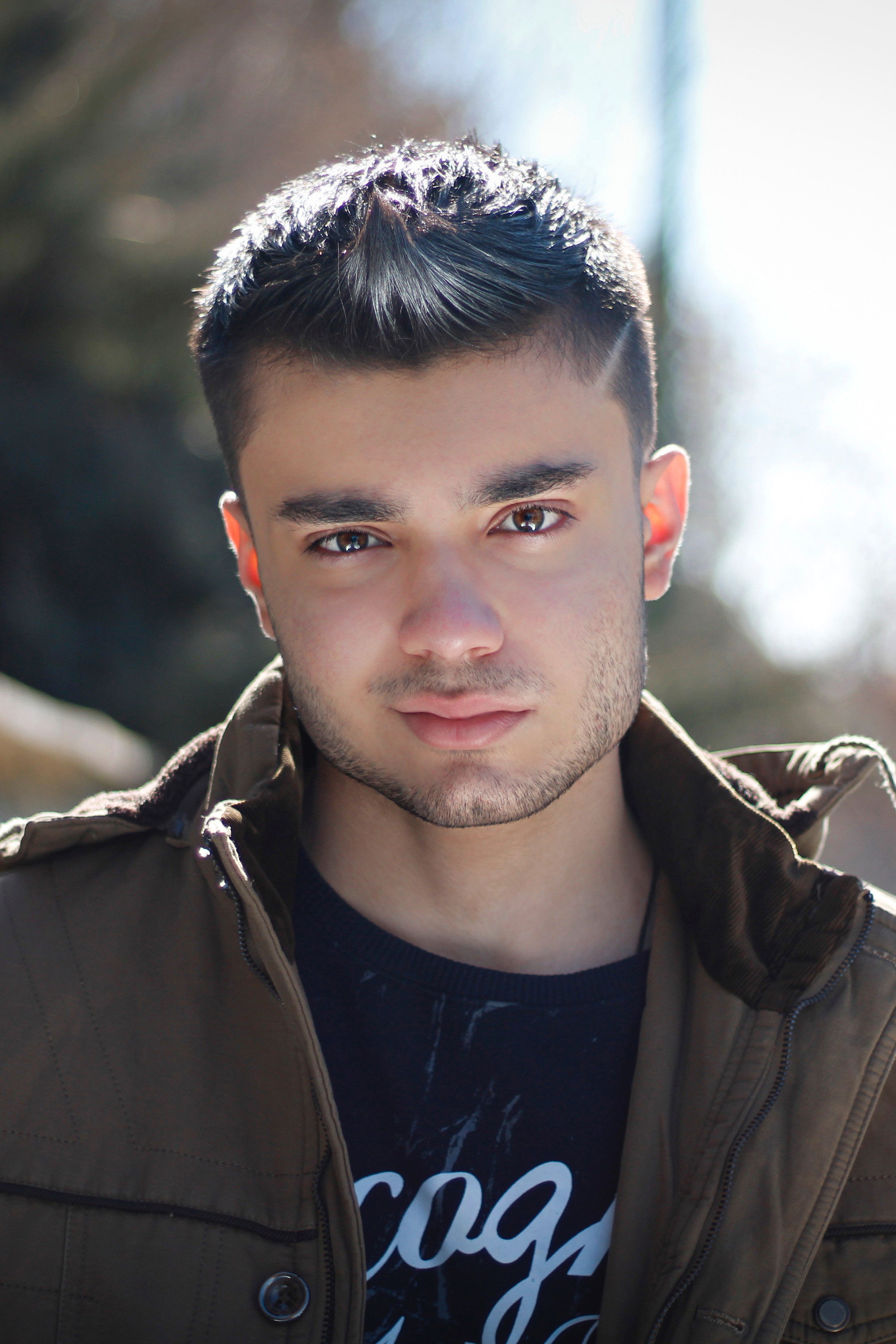 Arshia Seifi backdrop